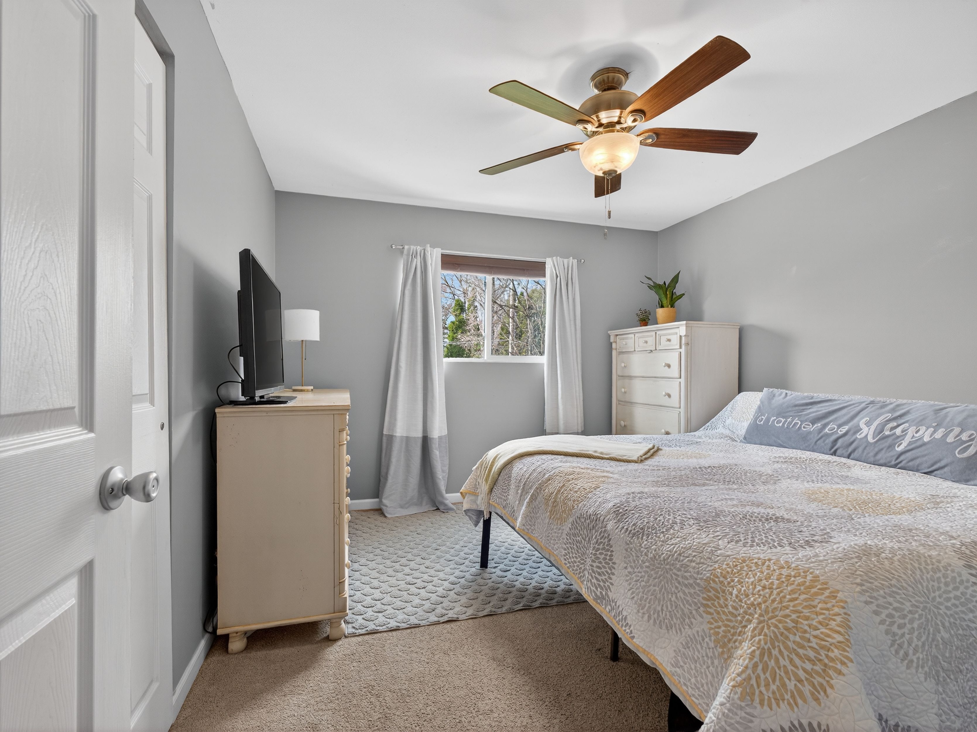  Unique Ranch on Large Lot - 物件實景