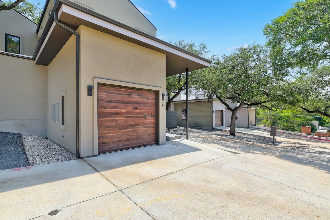 Austin, Texas, 78704, United States, 3 Bedrooms Bedrooms, ,3 BathroomsBathrooms,Residential,For Sale,1848739