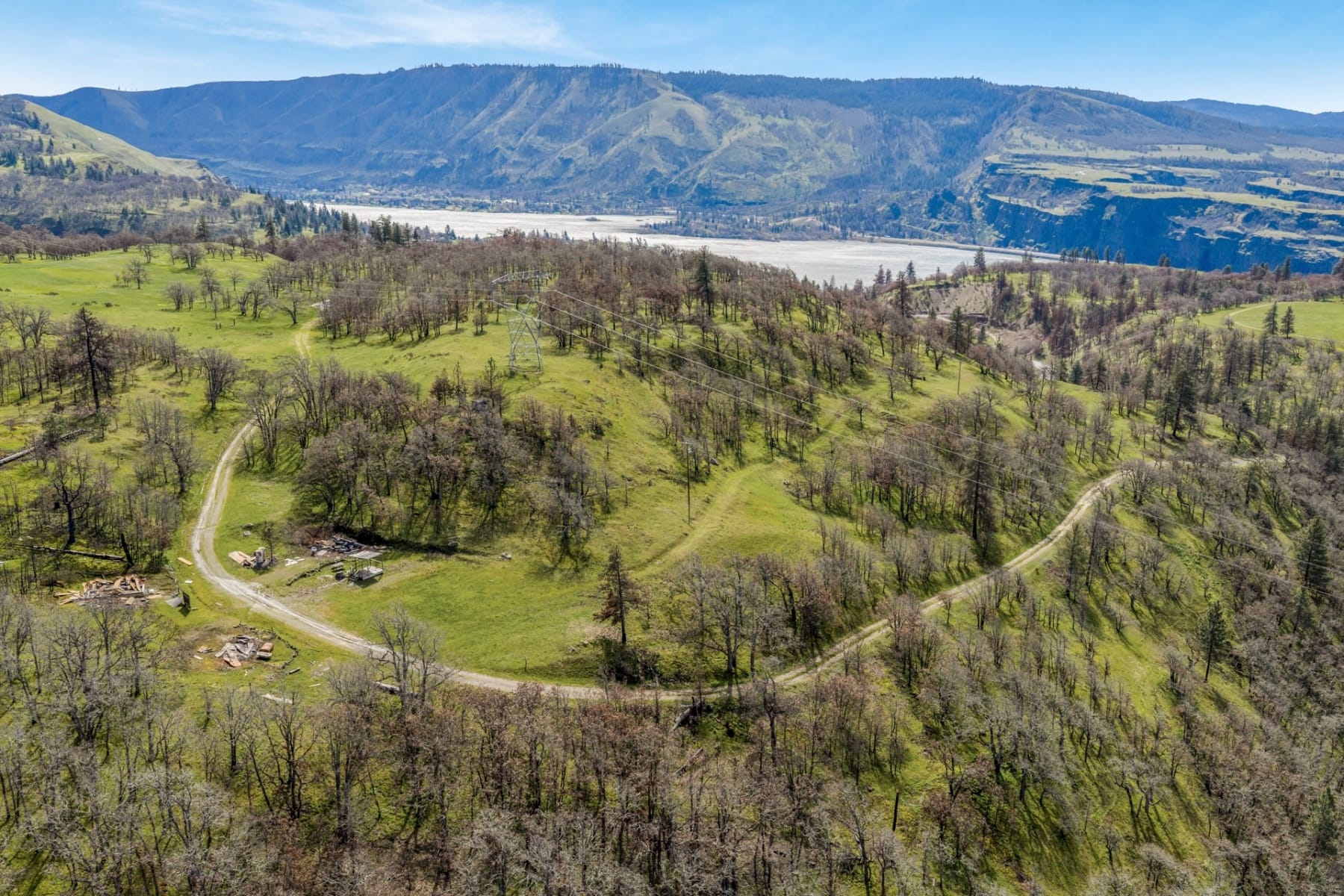  10 CANYON RD Lyle, WA 98635 - 物件實景