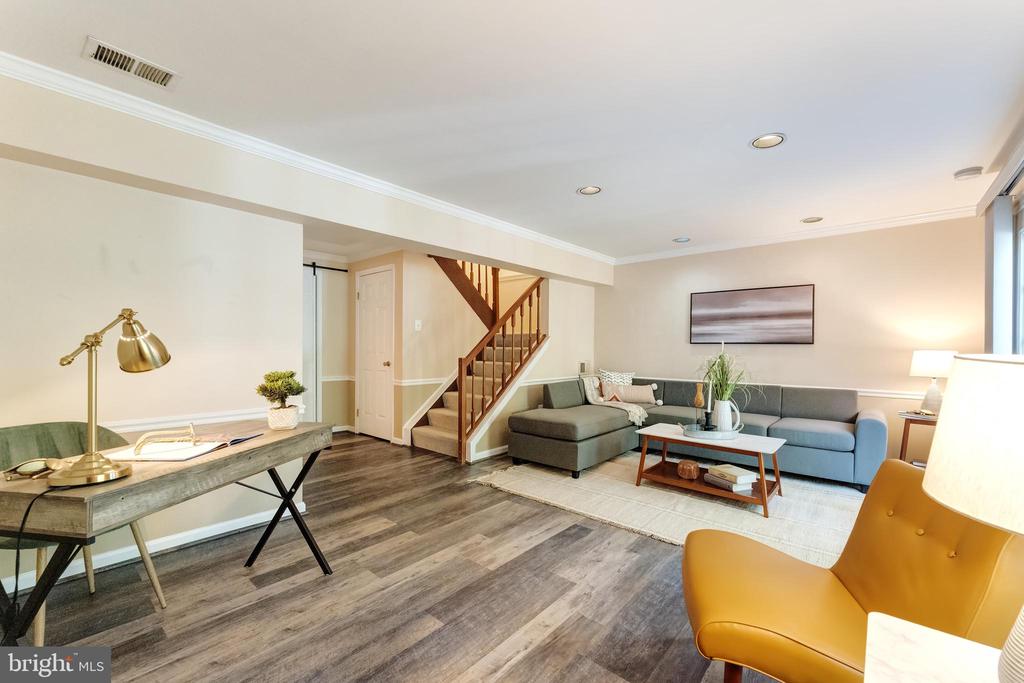 Reston, Virginia, 20194, United States, 3 Bedrooms Bedrooms, ,4 BathroomsBathrooms,Residential,For Sale,1942632
