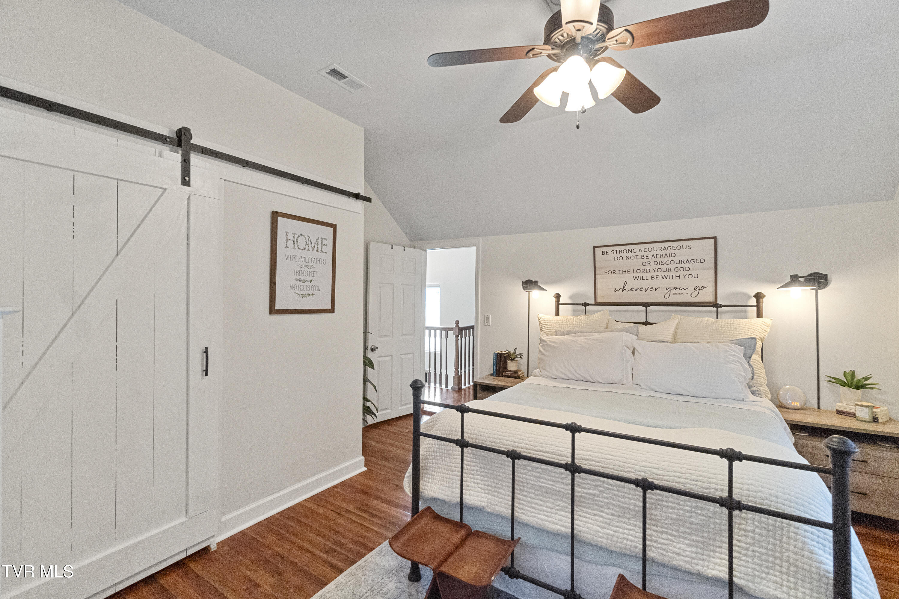 Greeneville, Tennessee, 37745, United States, 3 Bedrooms Bedrooms, ,3 BathroomsBathrooms,Residential,For Sale,2039547