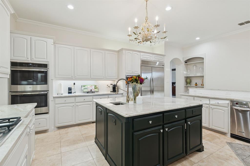 McKinney, Texas, 75072, United States, 4 Bedrooms Bedrooms, ,5 BathroomsBathrooms,Residential,For Sale,1989627