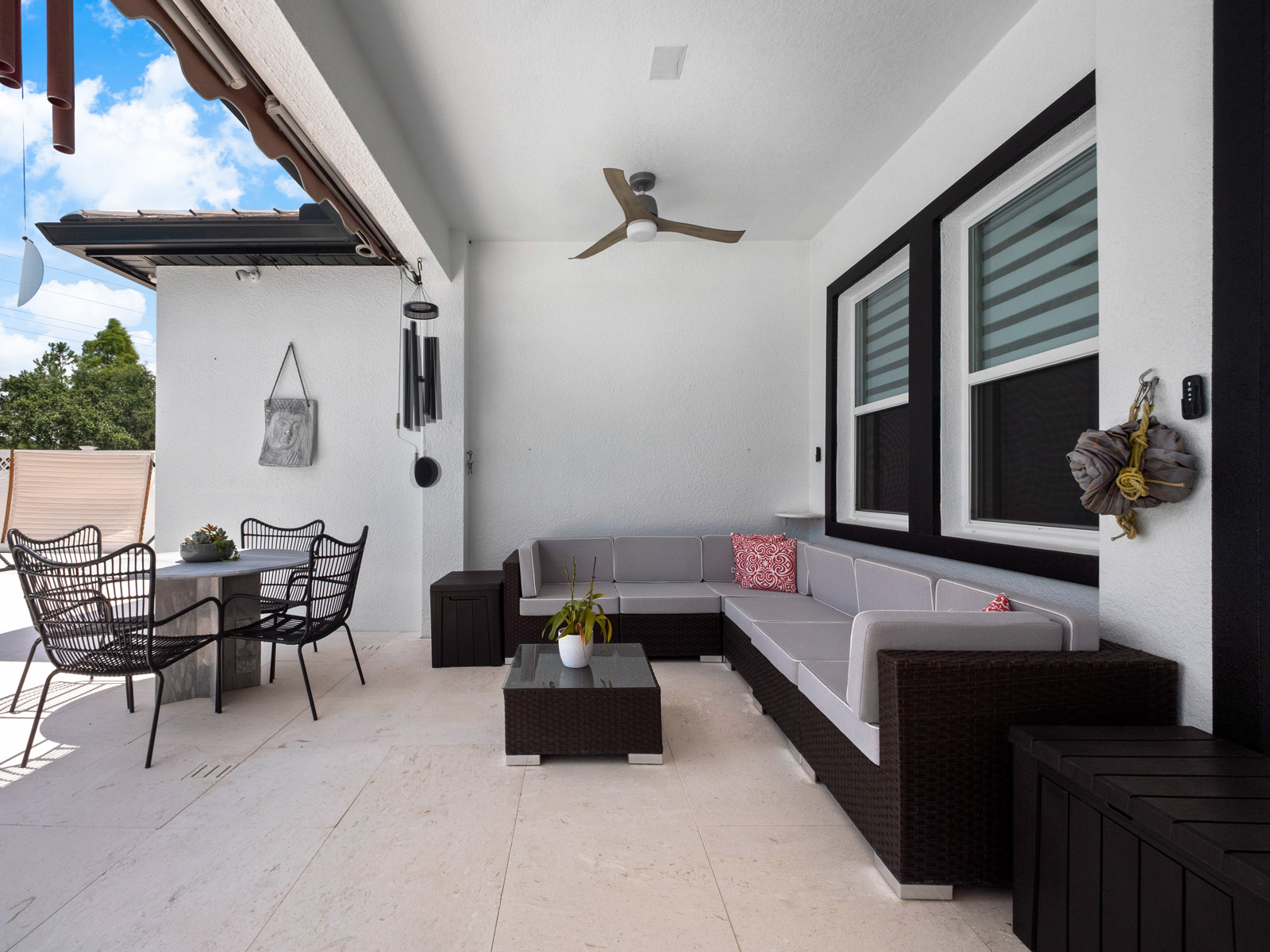 Winter Garden, Florida, 34787, United States, 5 Bedrooms Bedrooms, ,4 BathroomsBathrooms,Residential,For Sale,1980147