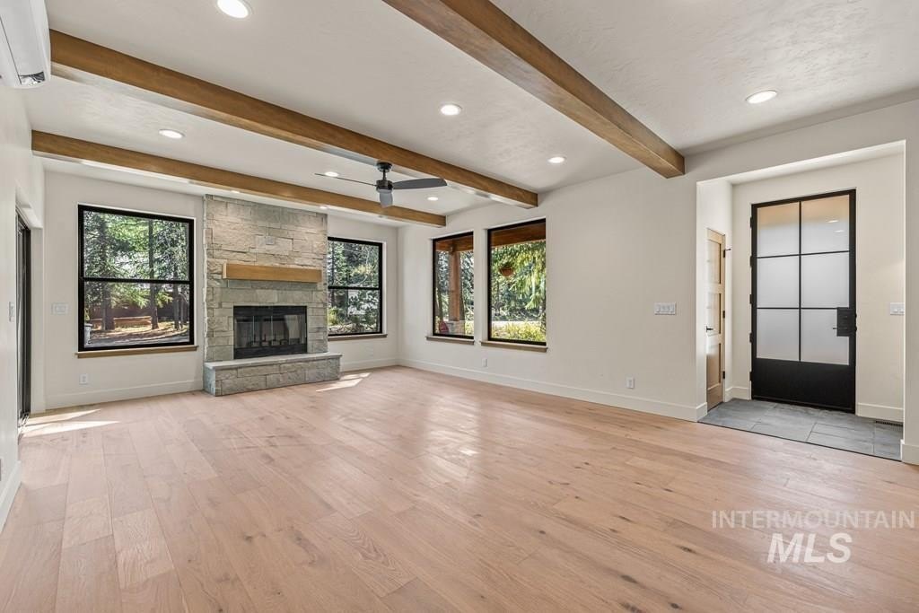 Donnelly, Idaho, 83615, United States, 3 Bedrooms Bedrooms, ,3 BathroomsBathrooms,Residential,For Sale,1976612