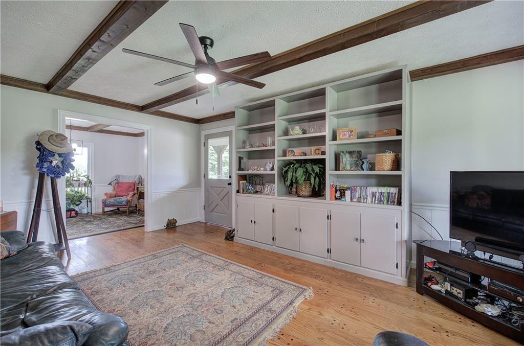 Adairsville, Georgia, 30103, United States, 3 Bedrooms Bedrooms, ,3 BathroomsBathrooms,Residential,For Sale,1848966
