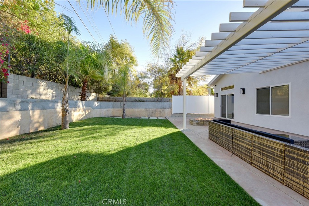 Woodland Hills, California, 91364, United States, 4 Bedrooms Bedrooms, ,3 BathroomsBathrooms,Residential,For Sale,1982021