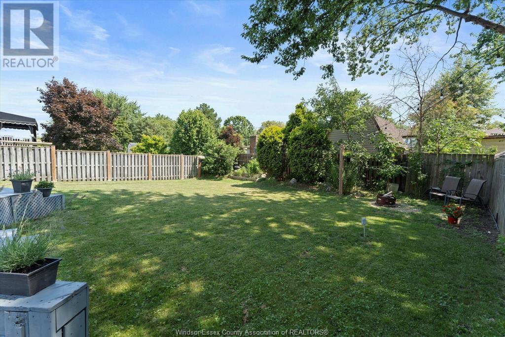 TECUMSEH, Ontario, N8N 4T1, CA, 5 Bedrooms Bedrooms, ,2 BathroomsBathrooms,Residential,For Sale,1902175