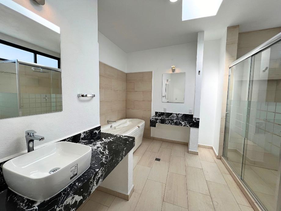Antonio de Haro y Tamiz, Naucalpan de Juárez, Estado de méxico, 53126, Mexico, 3 Bedrooms Bedrooms, ,3 BathroomsBathrooms,Residential,For Sale,Antonio de Haro y Tamiz,1672070