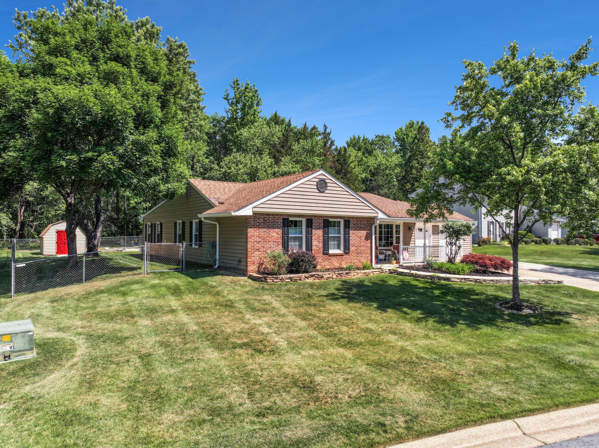 Bowie, Maryland, 20716, United States, 4 Bedrooms Bedrooms, ,2 BathroomsBathrooms,Residential,For Sale,2048193