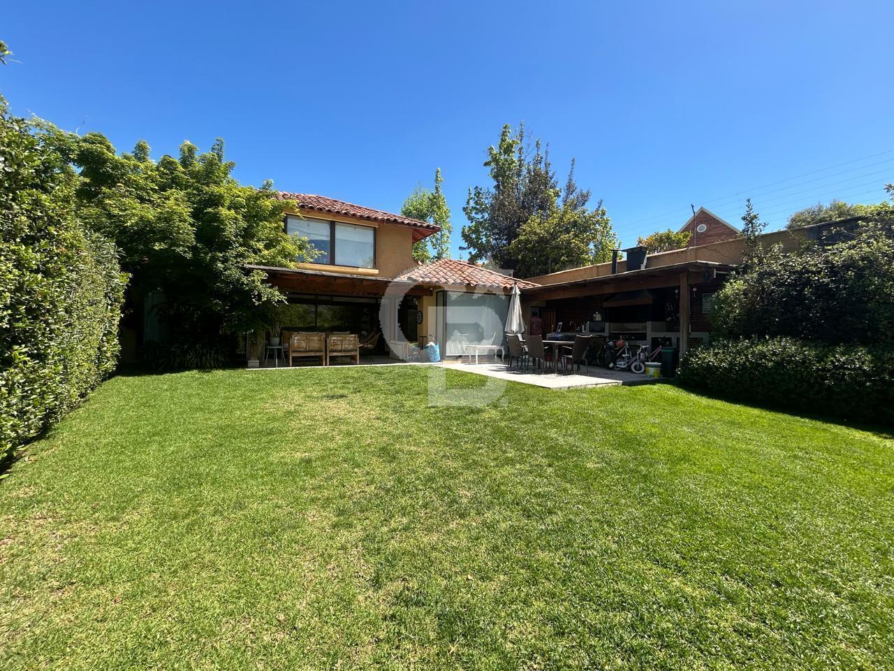 Lo Barnechea, Chile, 5 Bedrooms Bedrooms, ,4 BathroomsBathrooms,Residential,For Sale,1966346