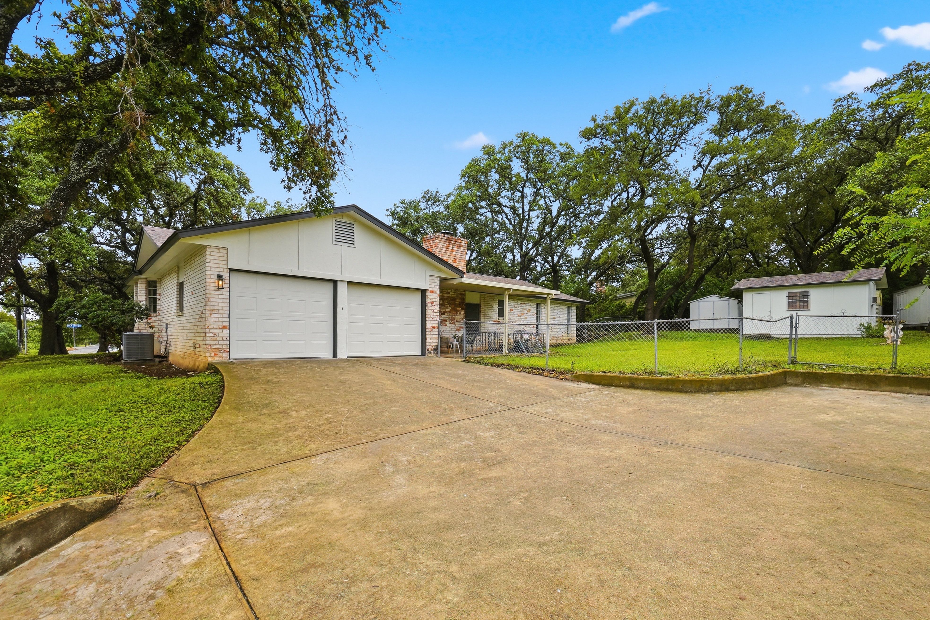  Mid-Century Modern on Half an Acre - 物件實景