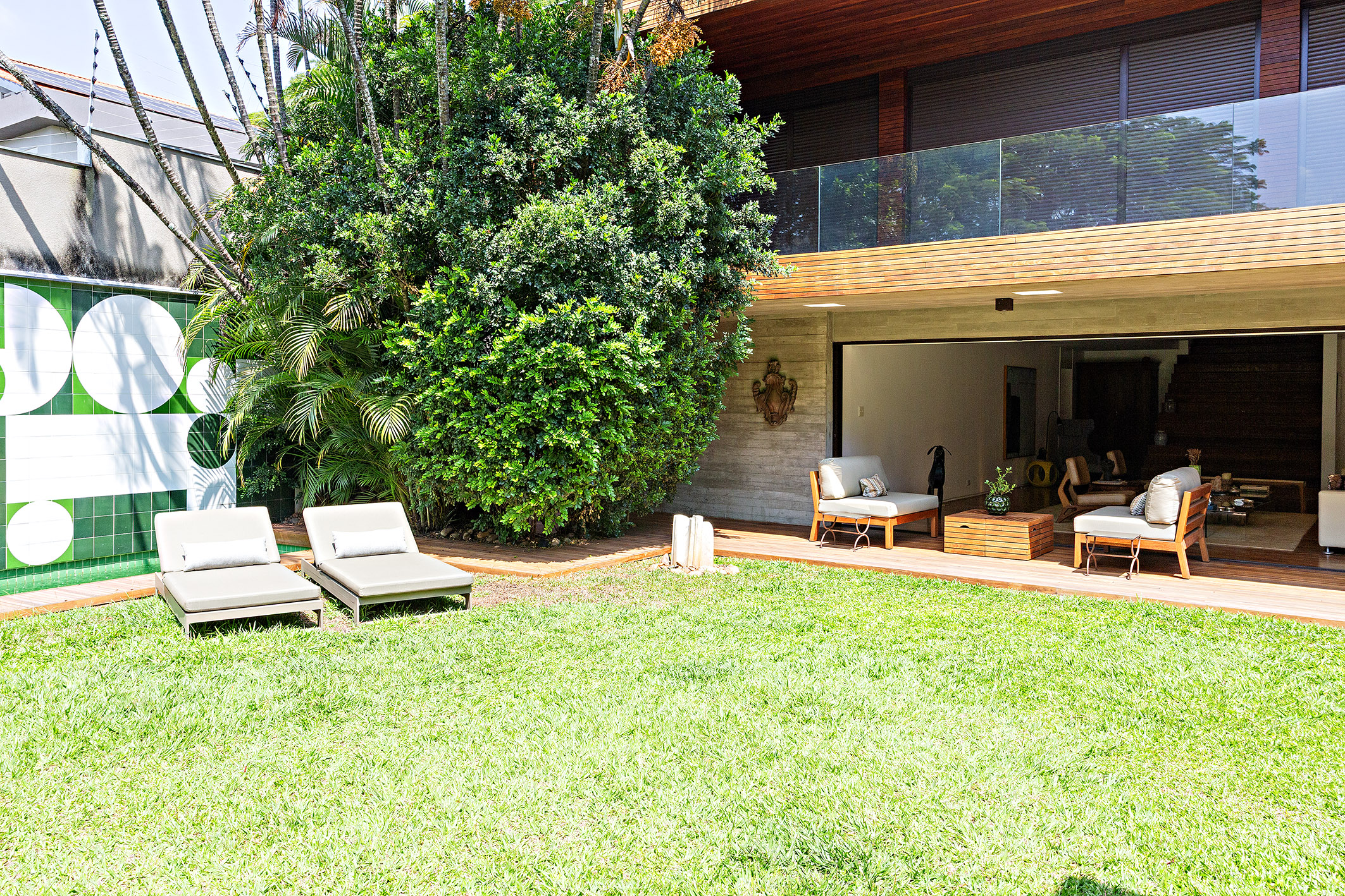  Contemporary residence with heated pool and integrated gourmet area - 物件實景