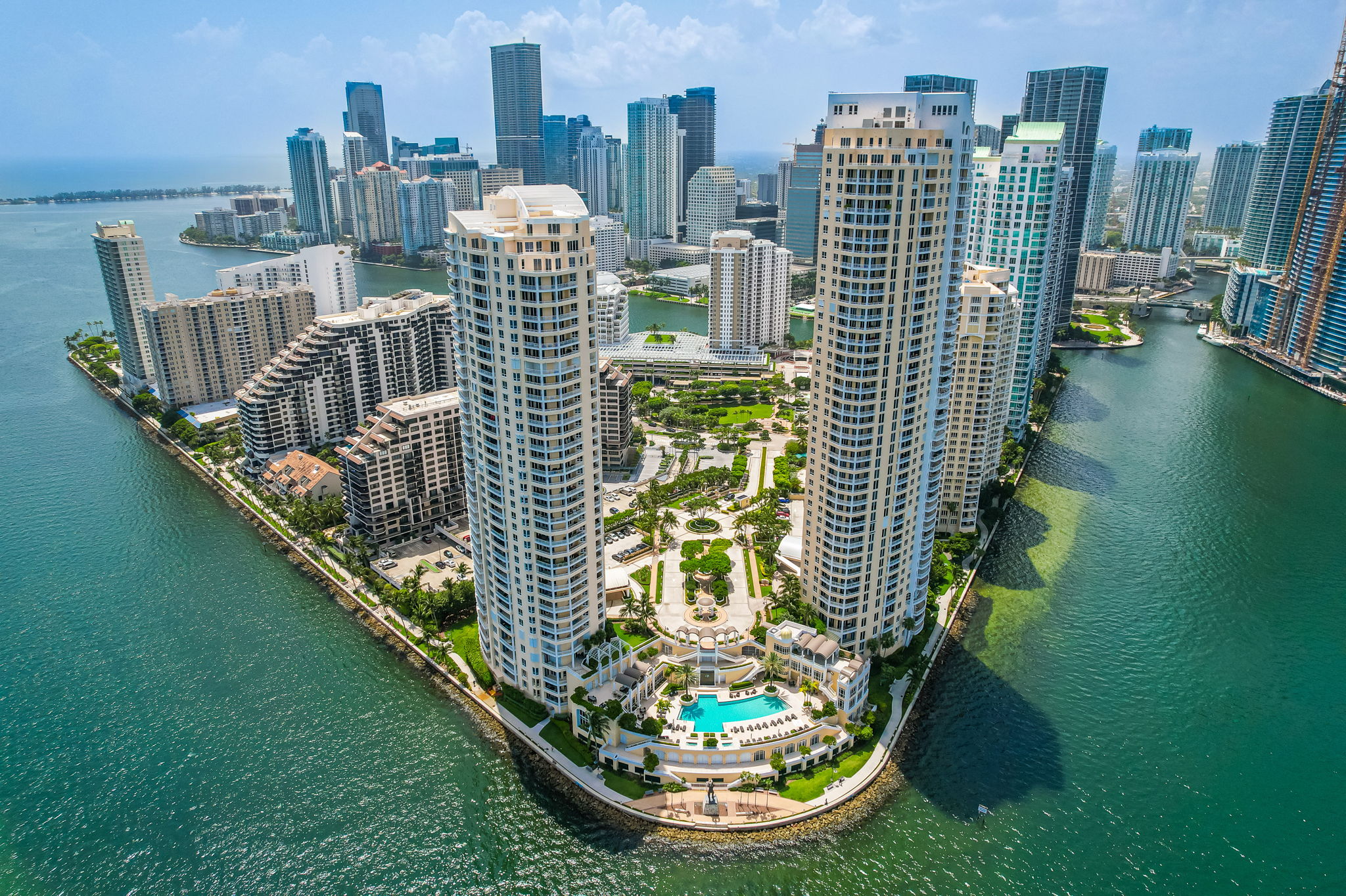  848 Brickell Key Drive LPH4401, Miami, FL, 33131 - 物件實景