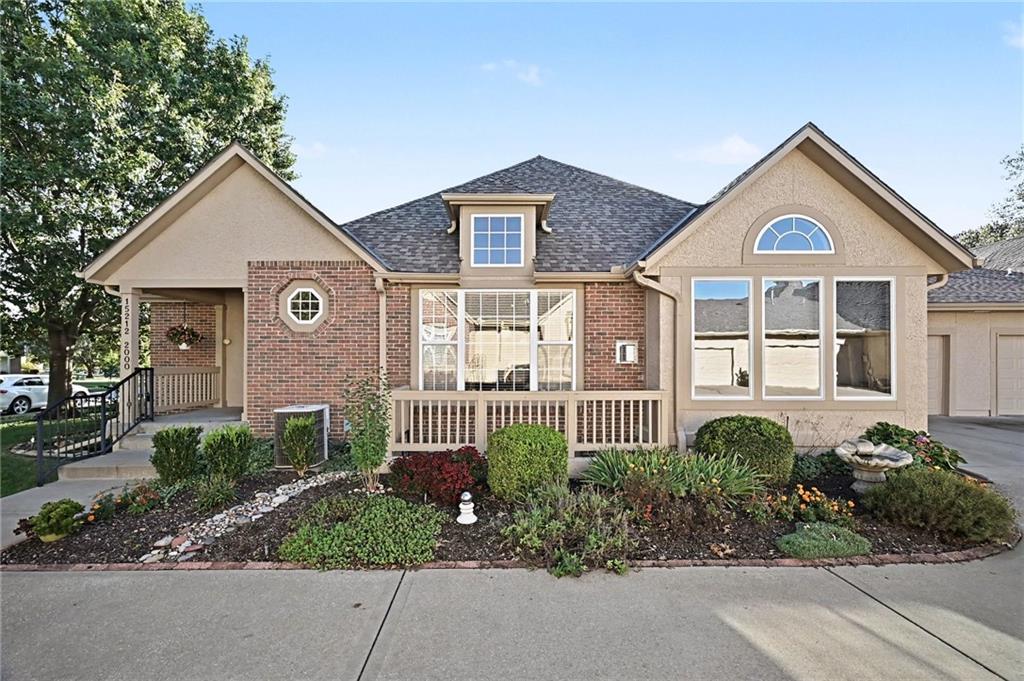 Greenwood St, Olathe, KS 66062