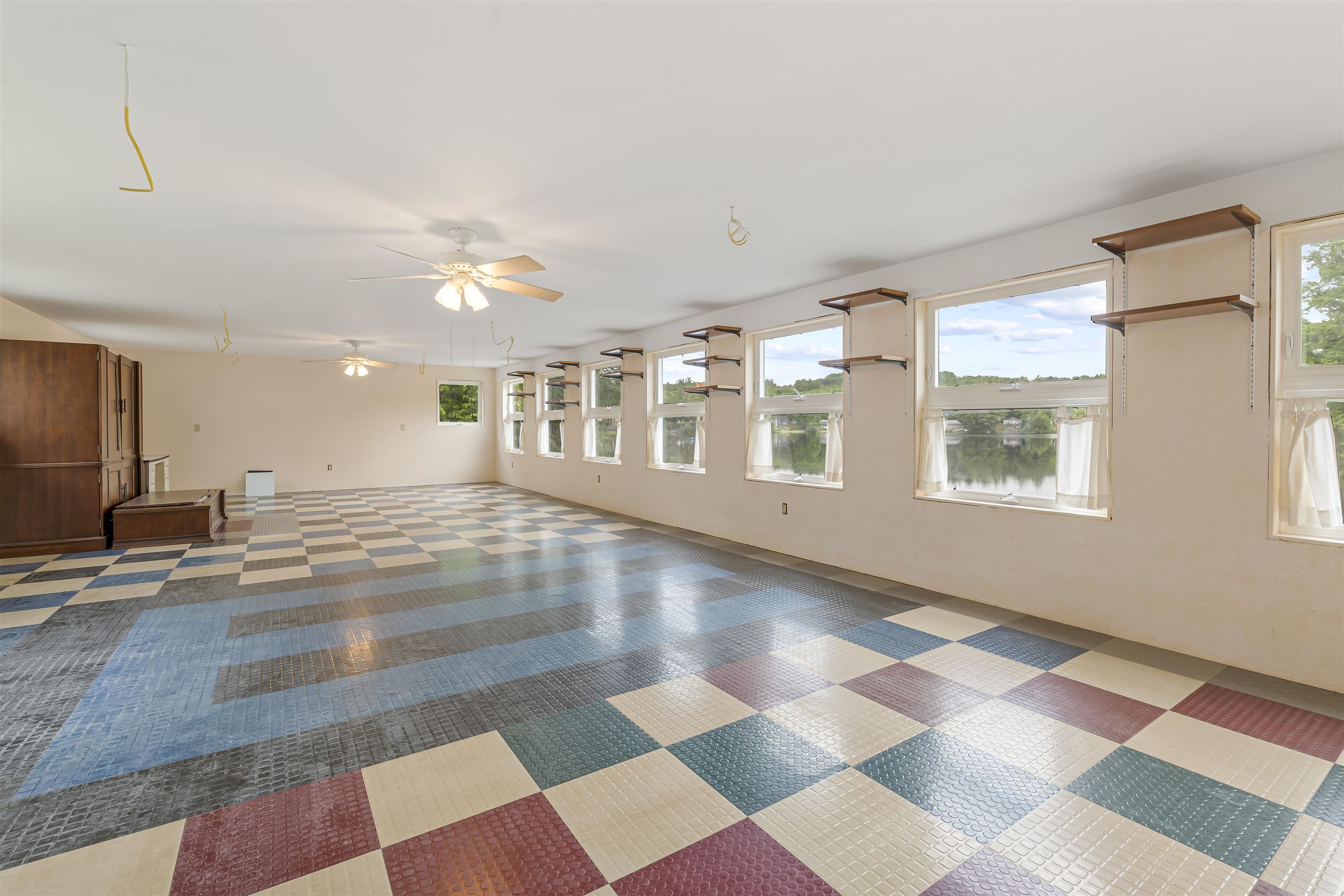 Limerick, Maine, 04048, United States, 4 Bedrooms Bedrooms, ,2 BathroomsBathrooms,Residential,For Sale,1983800