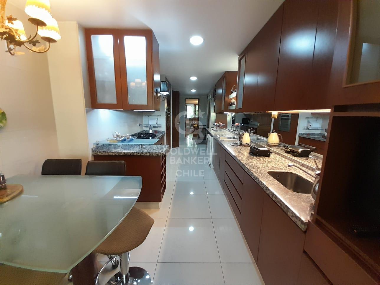 Vitacura, Chile, 3 Bedrooms Bedrooms, ,3 BathroomsBathrooms,Residential,For Sale,1752346