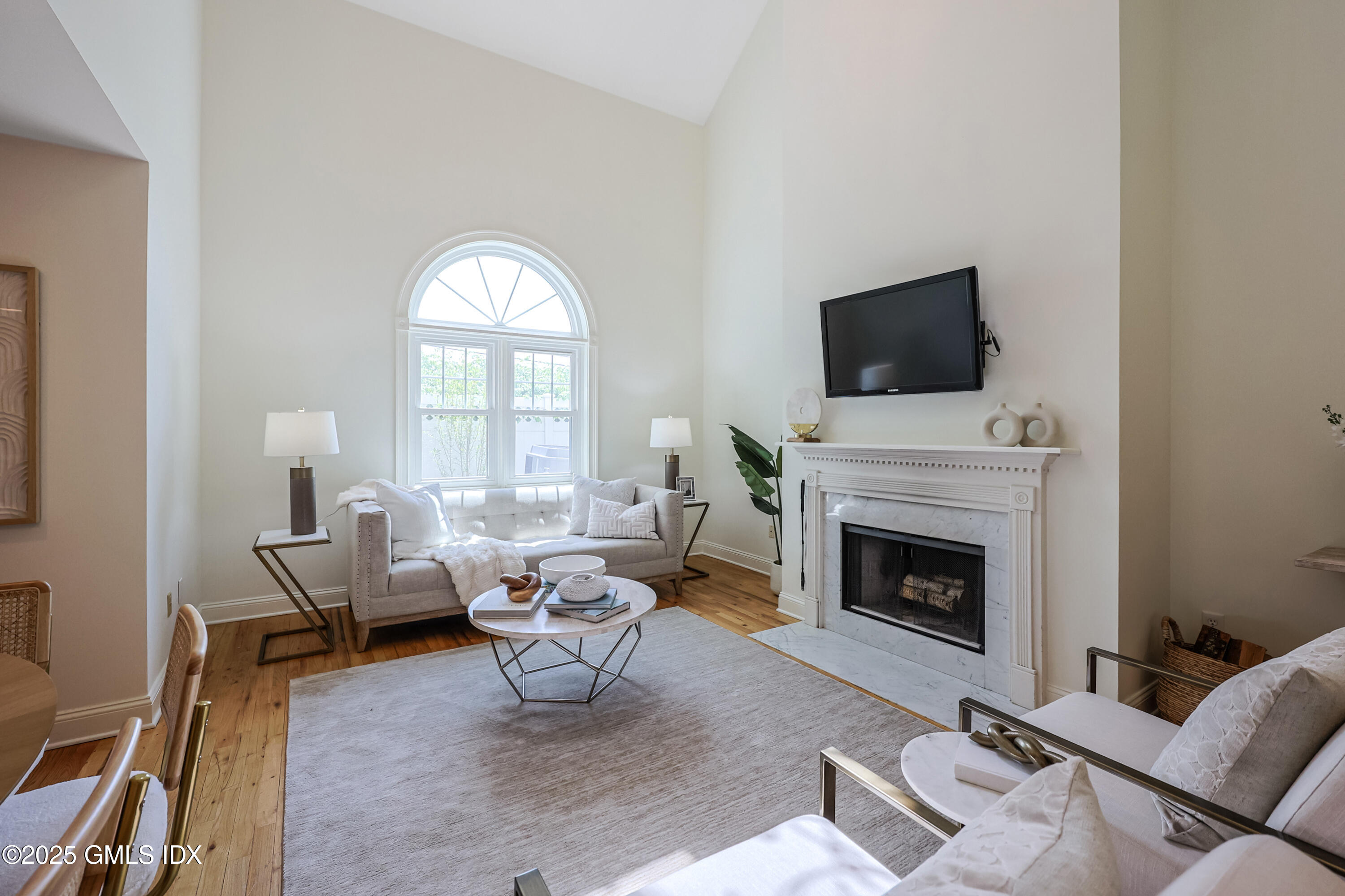Old Greenwich, Connecticut, 06870, United States, 4 Bedrooms Bedrooms, ,5 BathroomsBathrooms,Residential,For Sale,1821609