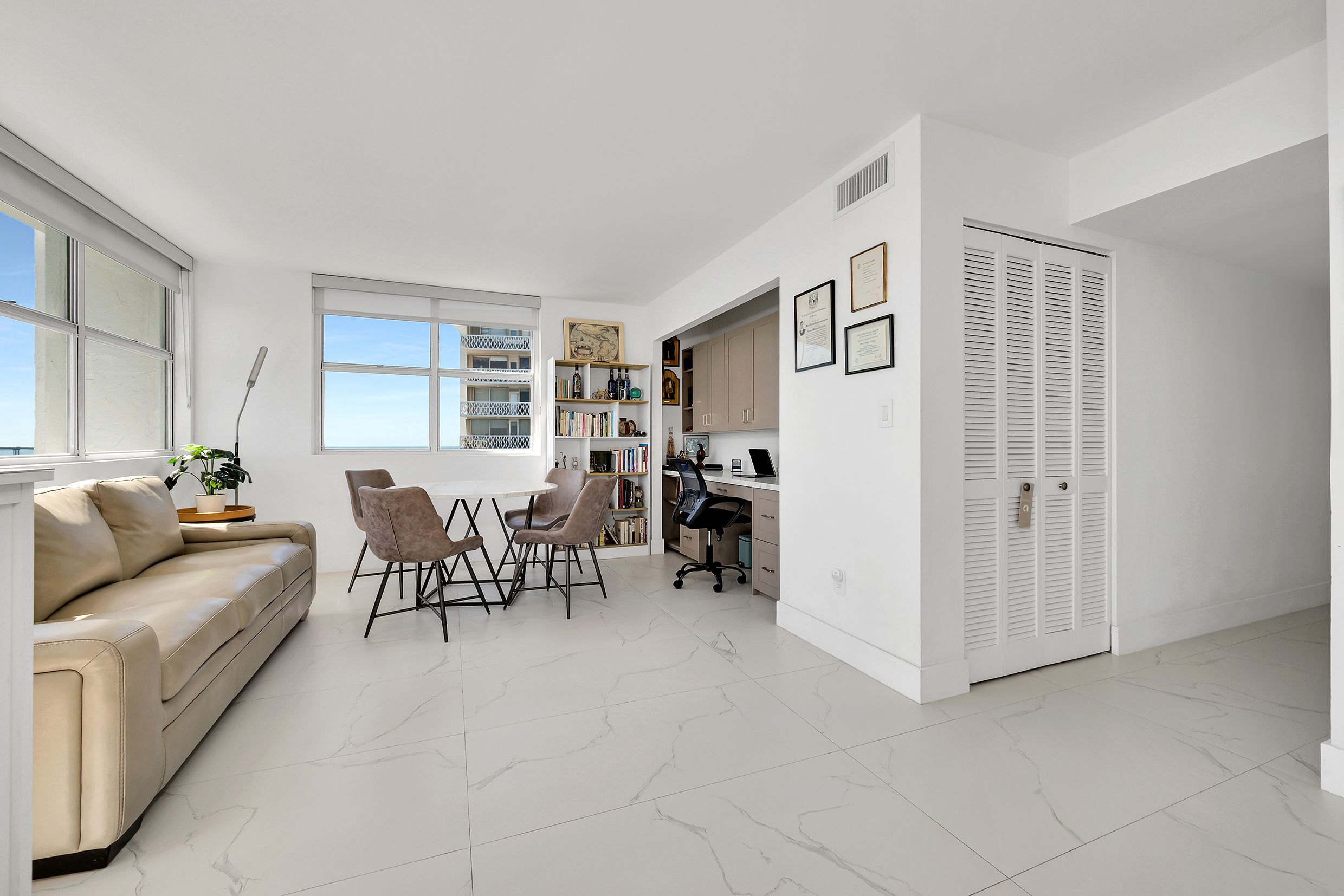  1420 Brickell Bay Dr, Miami, FL, 33131 - 物件實景