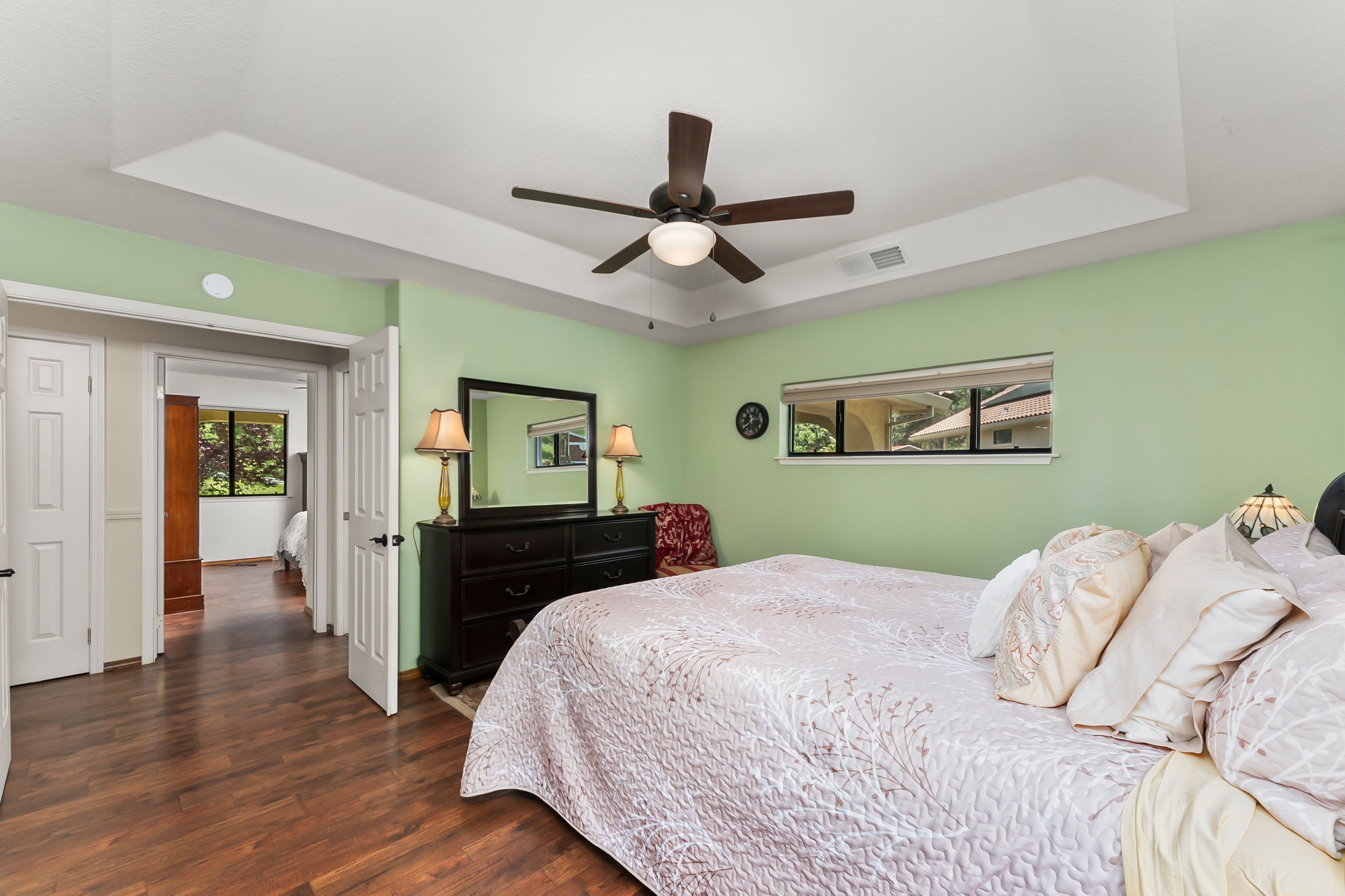  21 Acres - Gated - Renovated - 物件實景