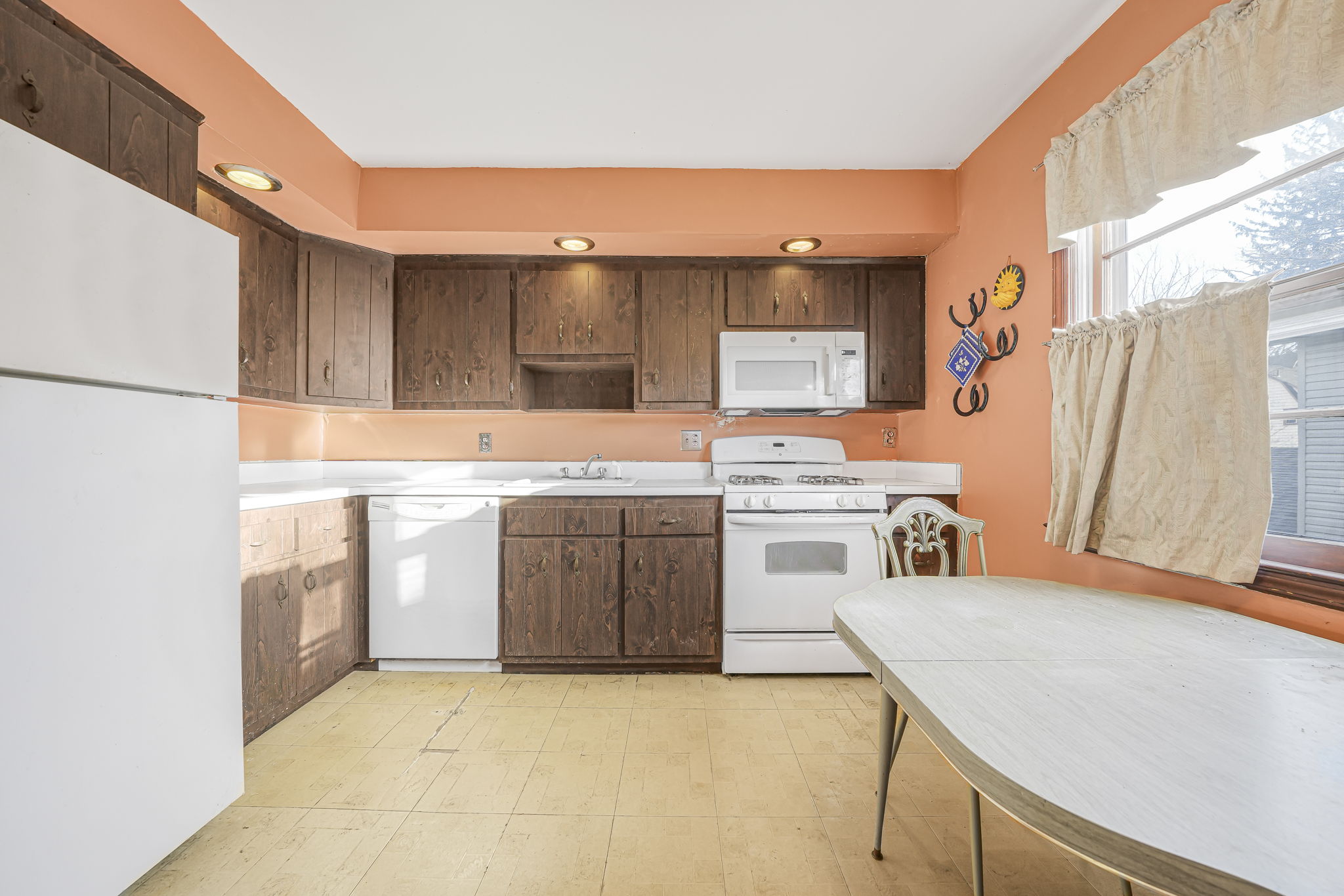 Washington Township, New Jersey, 07676, United States, 8 Bedrooms Bedrooms, ,2 BathroomsBathrooms,Residential,For Sale,2005678