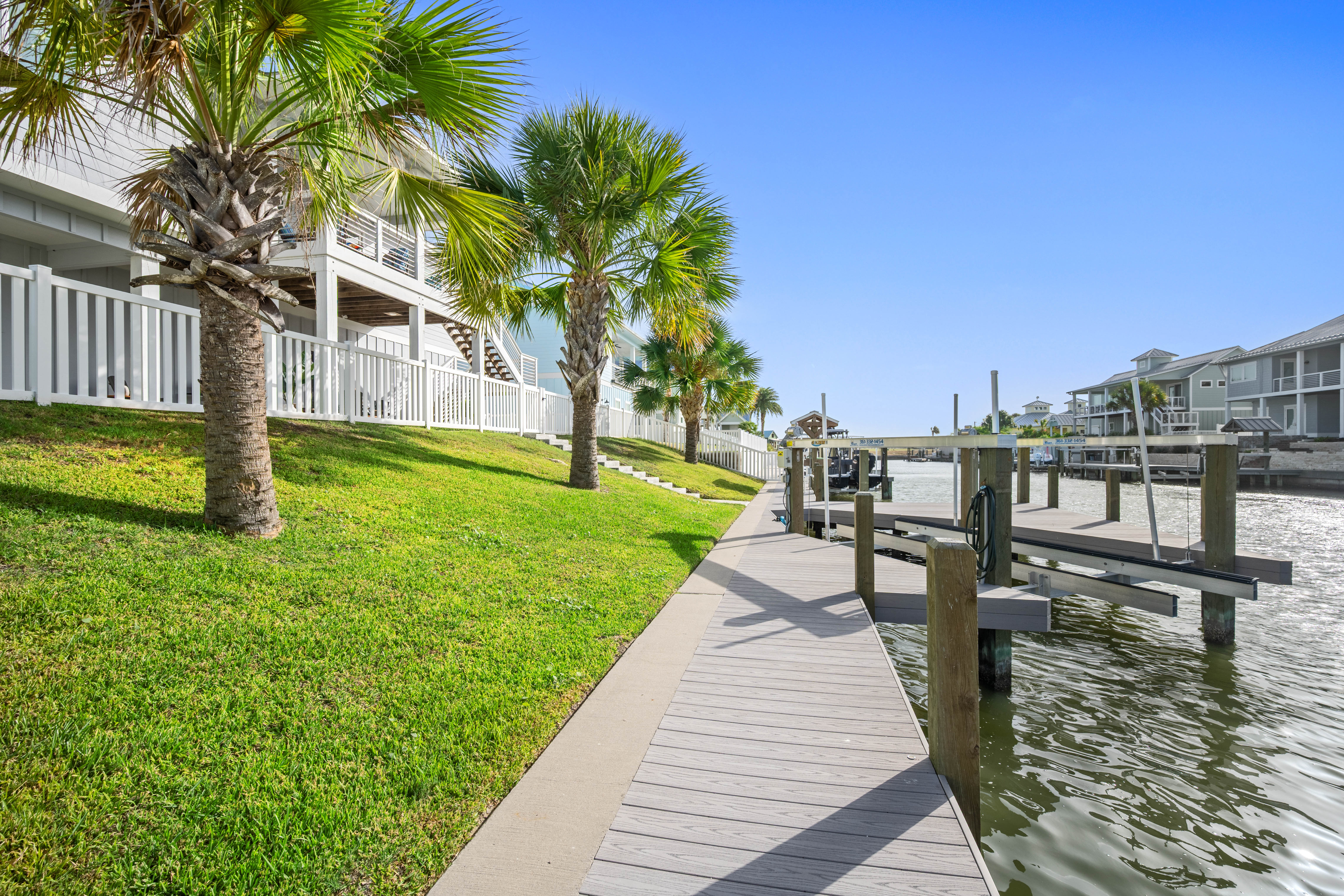  Luxury Waterfront Living - 物件實景