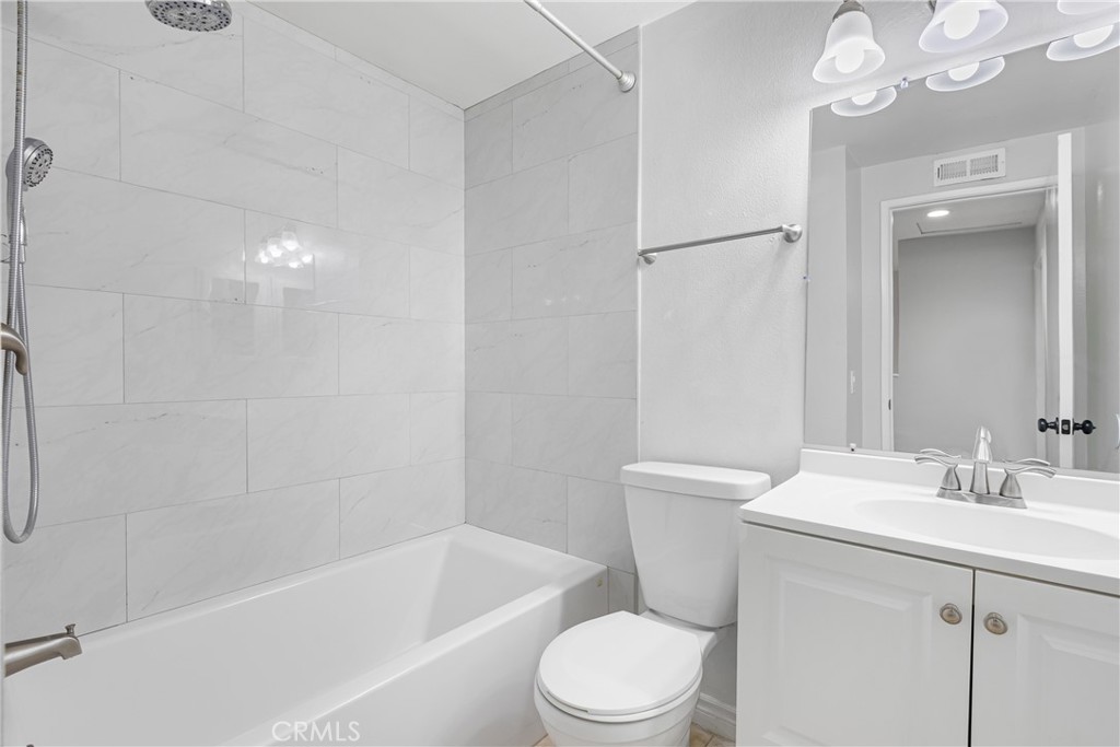 Irvine, California, 92604, United States, 3 Bedrooms Bedrooms, ,2 BathroomsBathrooms,Residential,For Sale,1903737