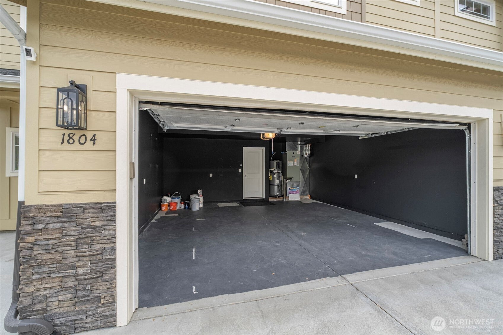 Wenatchee, Washington, 98801, United States, 3 Bedrooms Bedrooms, ,3 BathroomsBathrooms,Residential,For Sale,1998254