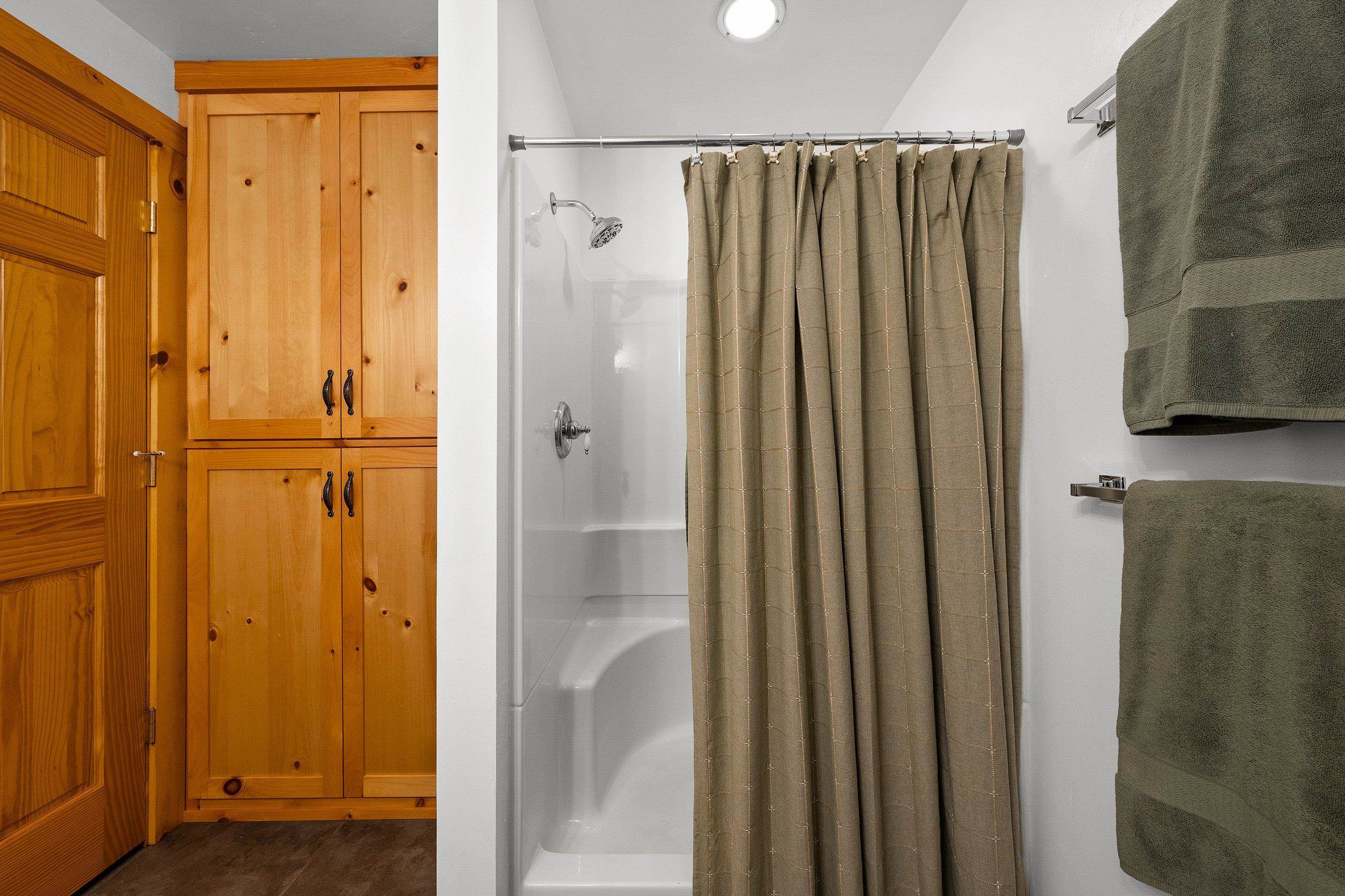 SOBIESKI, Wisconsin, 54171, United States, 5 Bedrooms Bedrooms, ,3 BathroomsBathrooms,Residential,For Sale,1965395