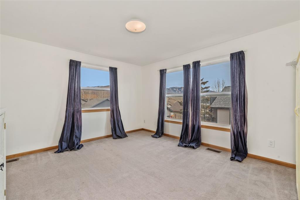 Steamboat Springs, Colorado, 80487, United States, 3 Bedrooms Bedrooms, ,2 BathroomsBathrooms,Residential,For Sale,2003476