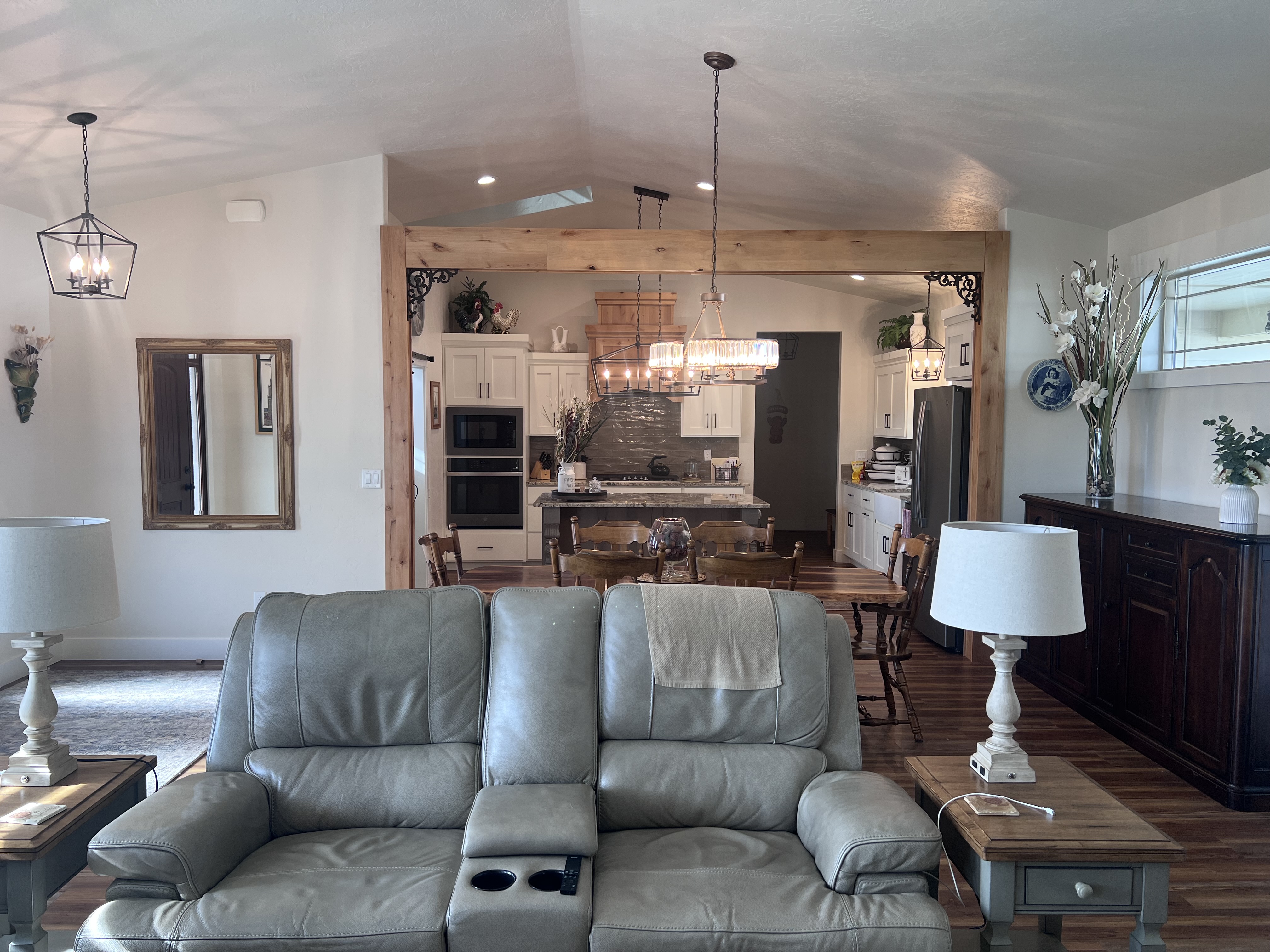 Mountain Home, Idaho, 83647, United States, 3 Bedrooms Bedrooms, ,2 BathroomsBathrooms,Residential,For Sale,2016051