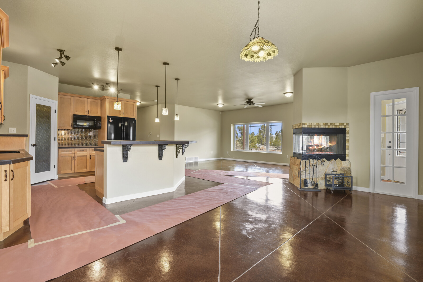 Pueblo, Colorado, 81004, United States, 2 Bedrooms Bedrooms, ,Residential,For Sale,1915514
