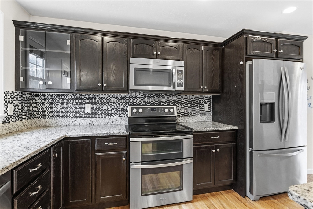 Ayer, Massachusetts, 01432, United States, 4 Bedrooms Bedrooms, ,3 BathroomsBathrooms,Residential,For Sale,2030231