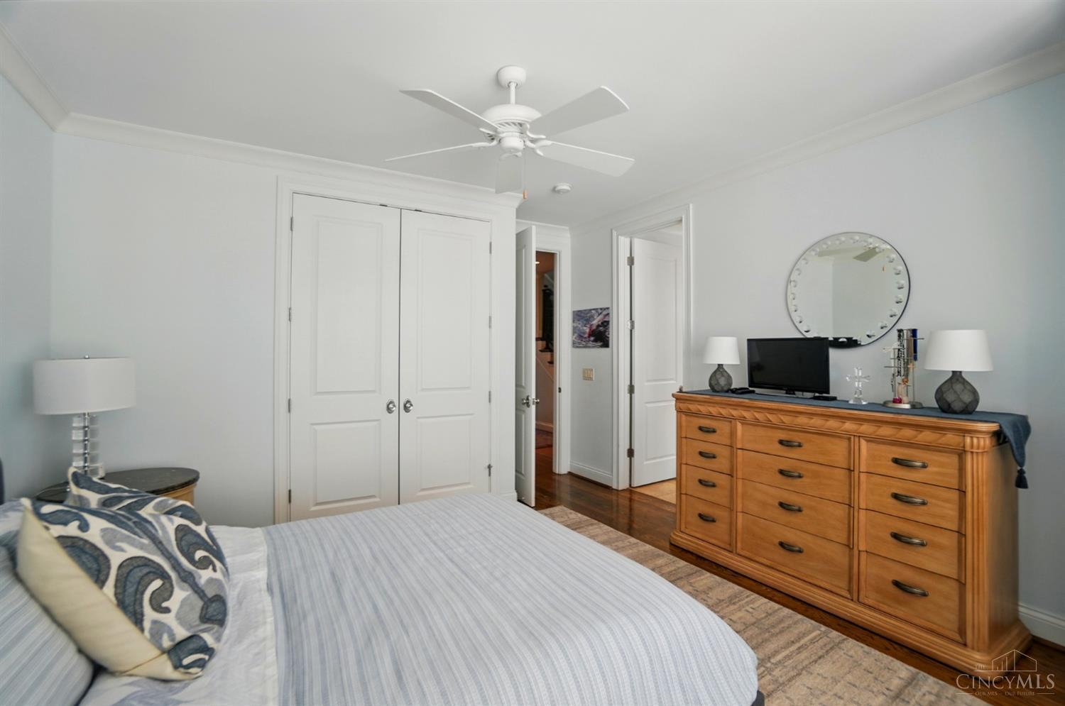 Cincinnati, Ohio, 45202, United States, 3 Bedrooms Bedrooms, ,4 BathroomsBathrooms,Residential,For Sale,1850372