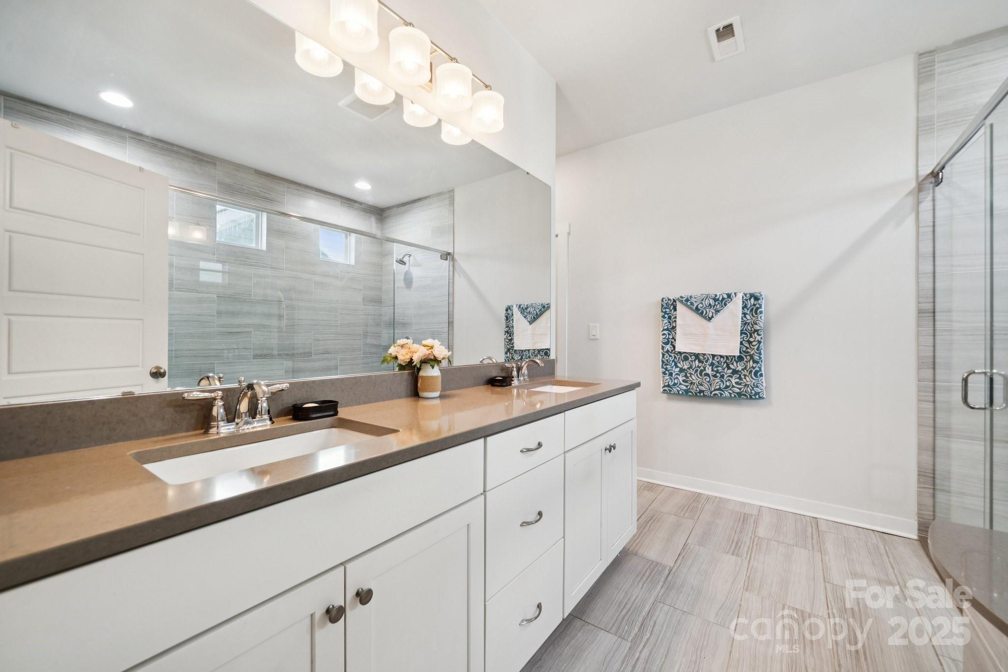 Clover, South Carolina, 29710, United States, 3 Bedrooms Bedrooms, ,2 BathroomsBathrooms,Residential,For Sale,1965516