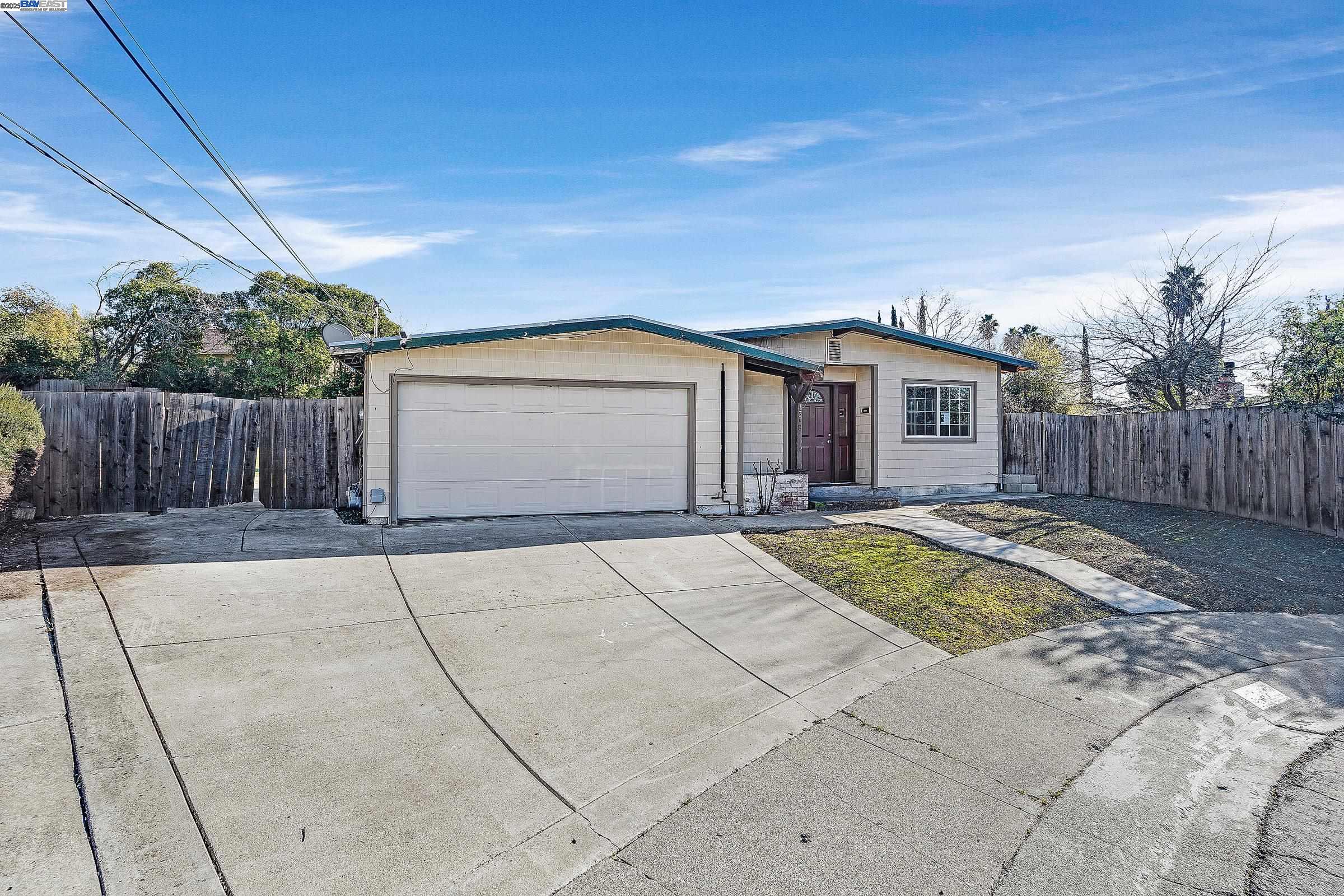 Concord, California, 94521, United States, 4 Bedrooms Bedrooms, ,2 BathroomsBathrooms,Residential,For Sale,1691413