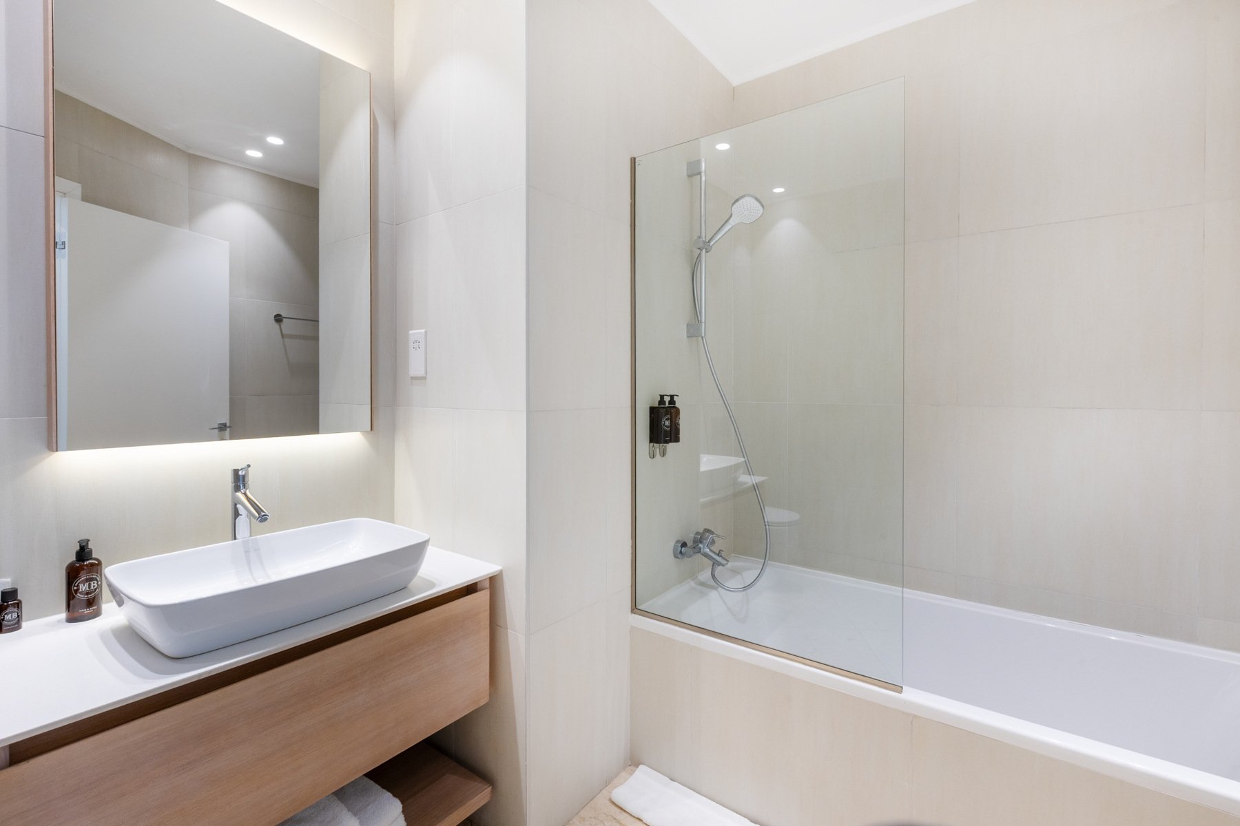  Serviced Three Bedroom Residence in the Heart of Nicosia - 物件實景