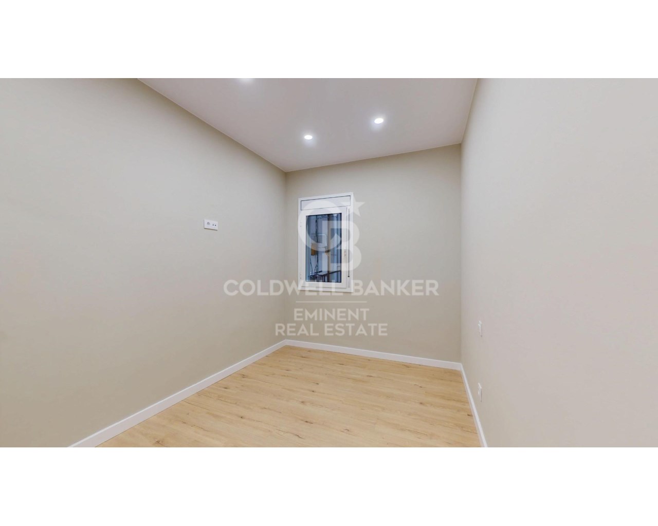 Barcelona, Catalonia, ES, 4 Bedrooms Bedrooms, ,2 BathroomsBathrooms,Residential,For Sale,1826815
