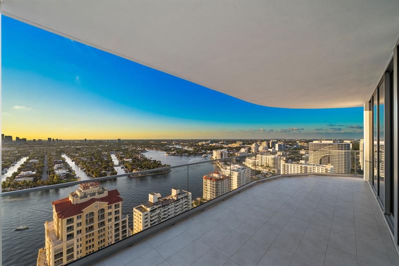 Fort Lauderdale, Florida, 33304, United States, 2 Bedrooms Bedrooms, ,3 BathroomsBathrooms,Residential,For Sale,1995654