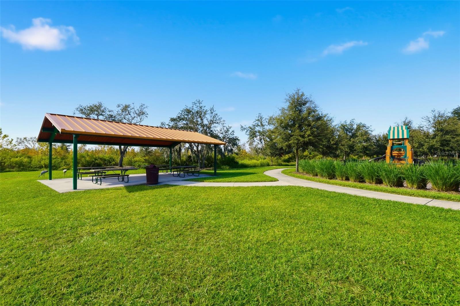 KISSIMMEE, Florida, 34744, United States, 4 Bedrooms Bedrooms, ,4 BathroomsBathrooms,Residential,For Sale,1986116