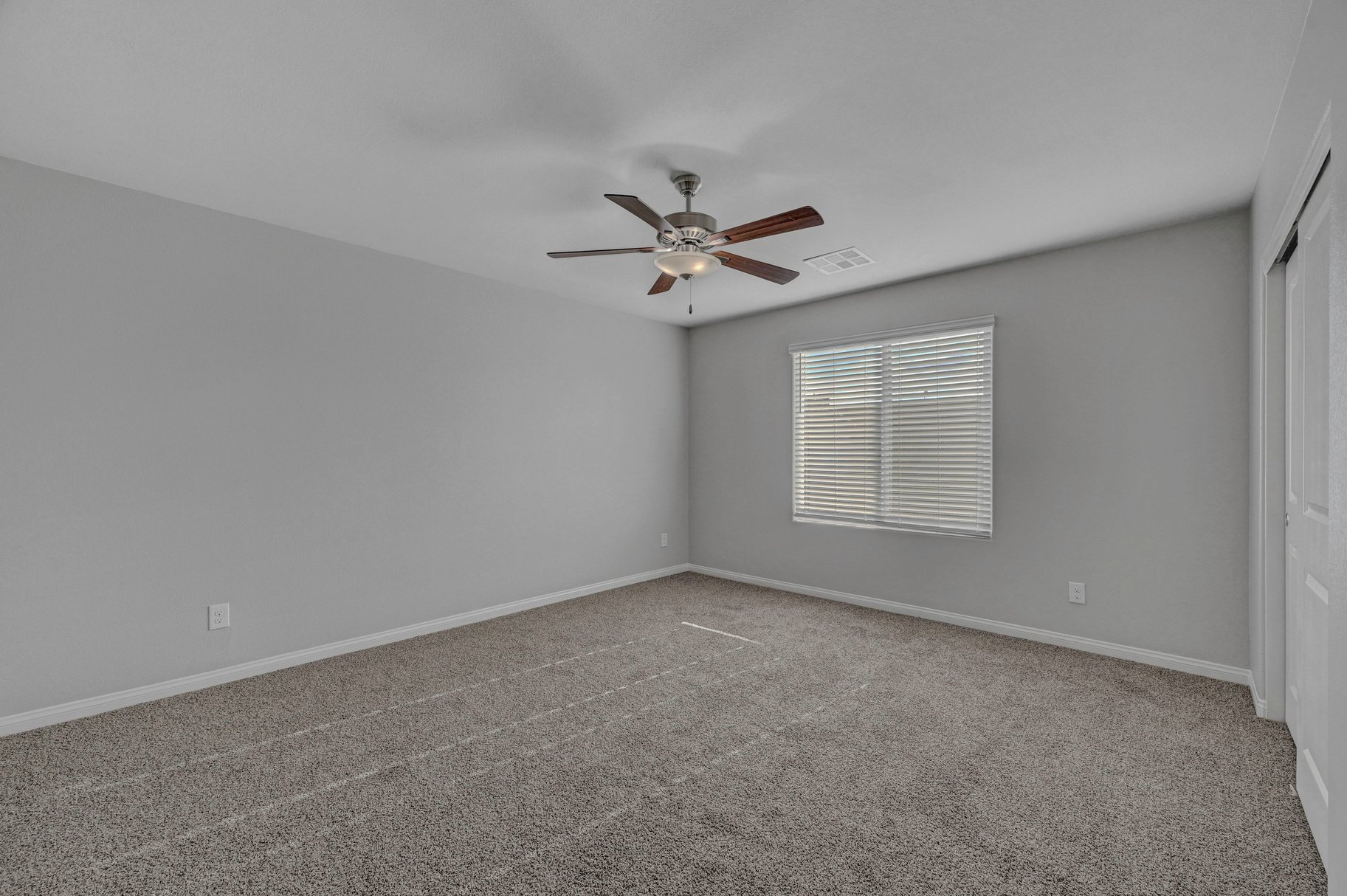  Spacious Valley Vista 5BR with Loft, 3-Car Garage & Premium Lot Size - 物件實景