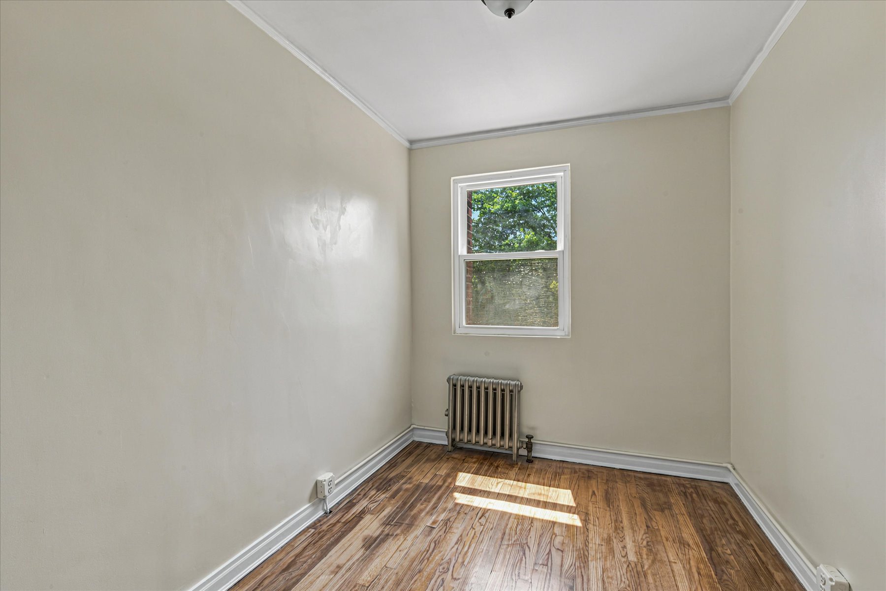  20-46 26th Street, Astoria, NY, 11105 - 物件實景