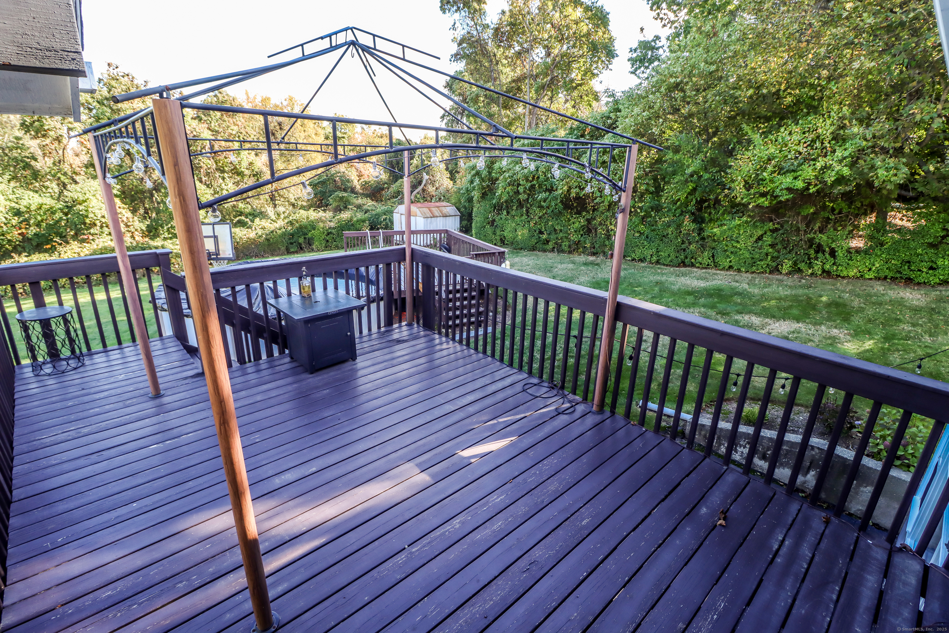 Milford, Connecticut, 06460, United States, 3 Bedrooms Bedrooms, ,2 BathroomsBathrooms,Residential,For Sale,1969052