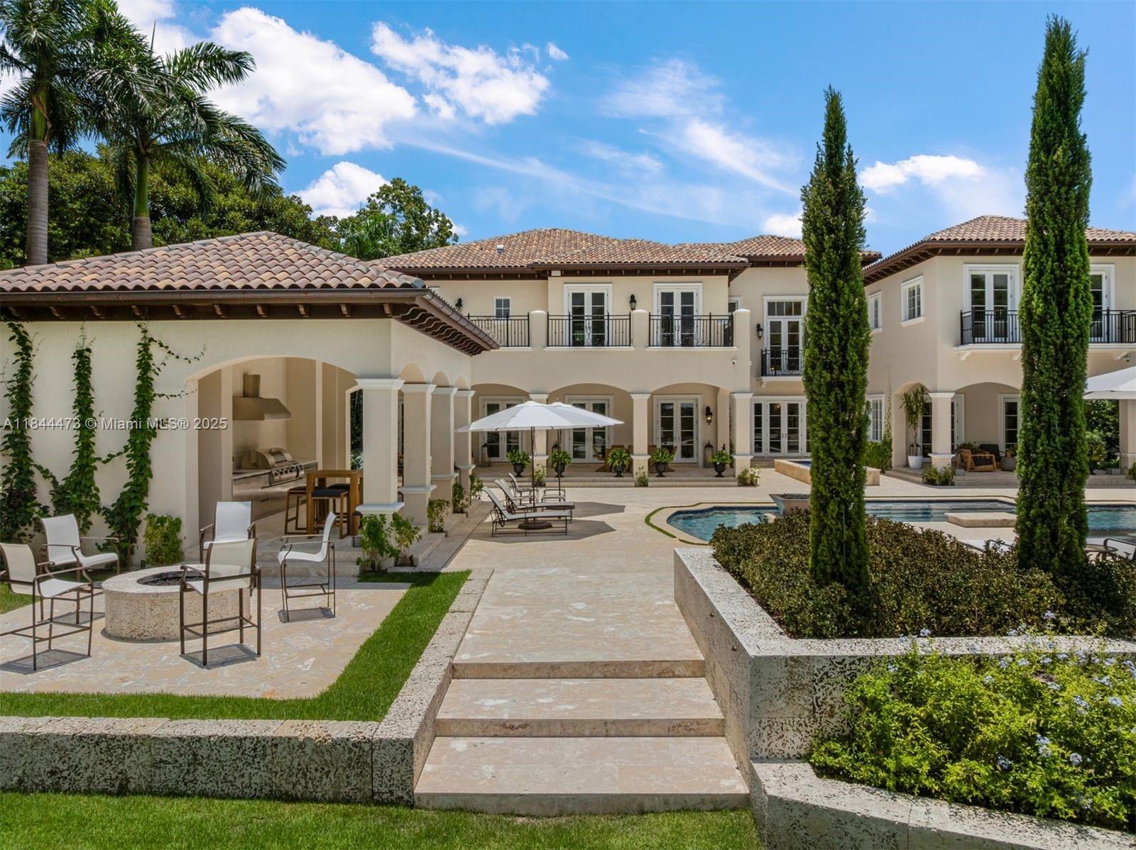 Miami, Florida, 33143, United States, 7 Bedrooms Bedrooms, ,10 BathroomsBathrooms,Residential,For Sale,1927451