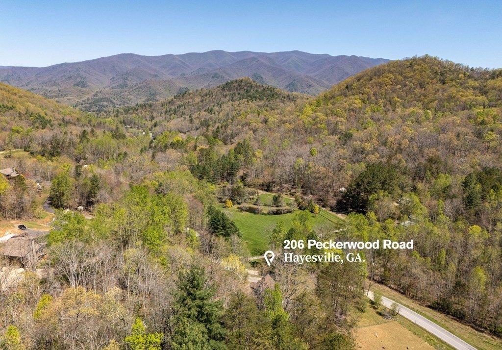 Hayesville, North Carolina, 28904, United States, 3 Bedrooms Bedrooms, ,3 BathroomsBathrooms,Residential,For Sale,1834730