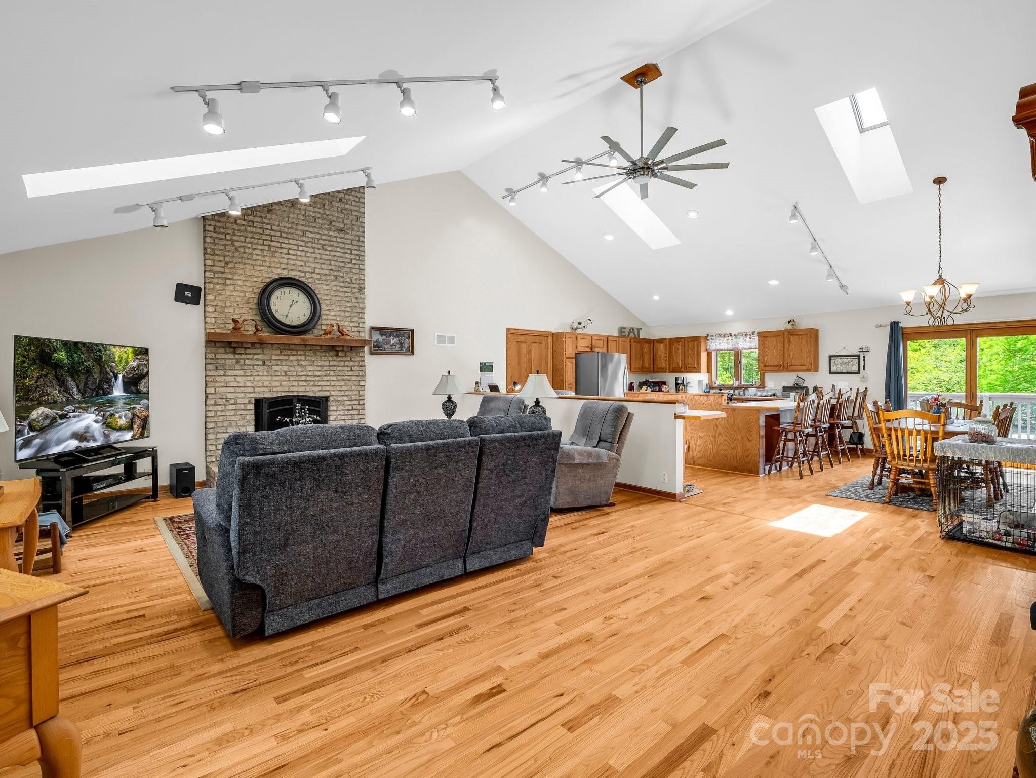Iron Station, North Carolina, 28080, United States, 3 Bedrooms Bedrooms, ,3 BathroomsBathrooms,Residential,For Sale,1920922