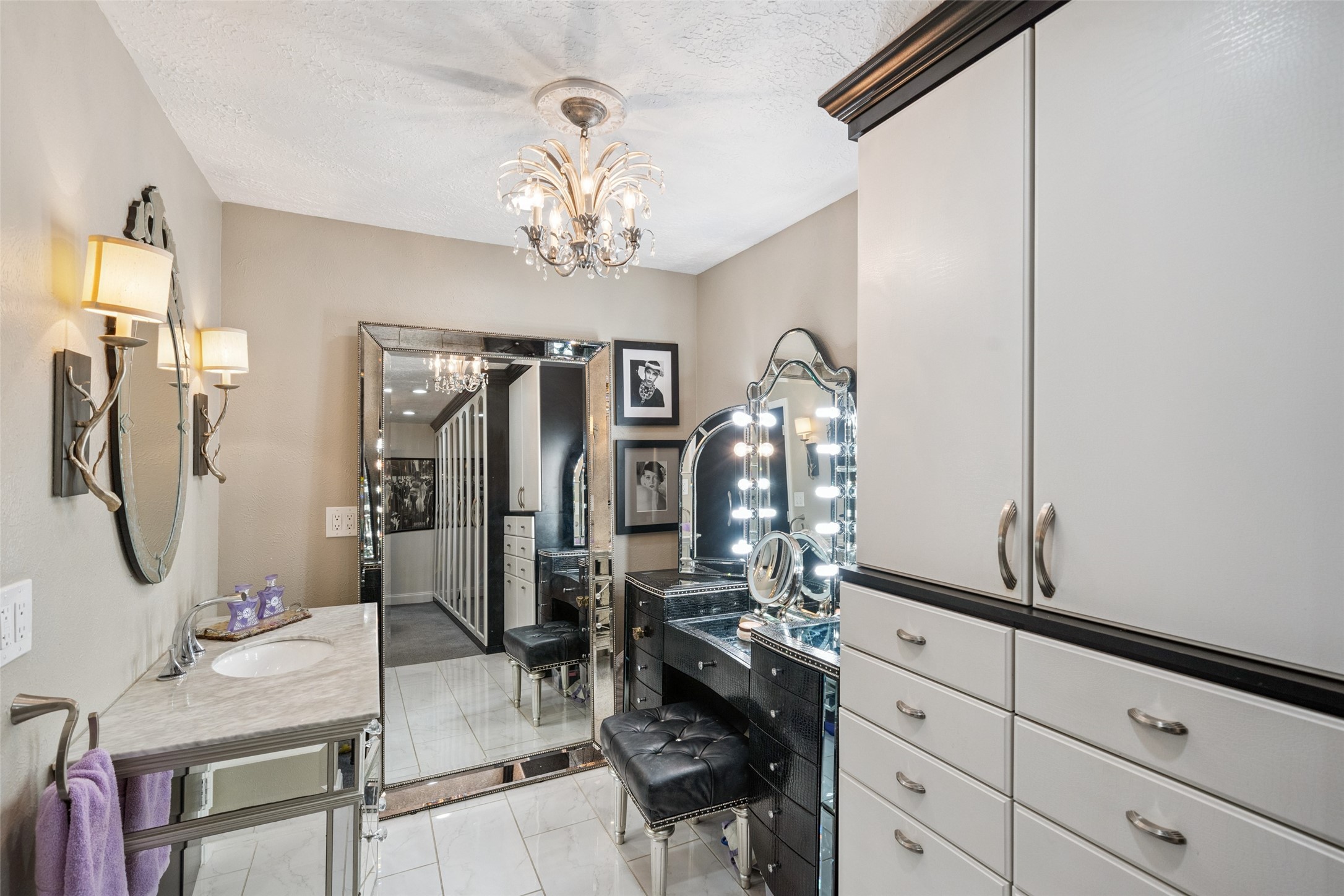  16310 Brook Forest Drive - 物件實景