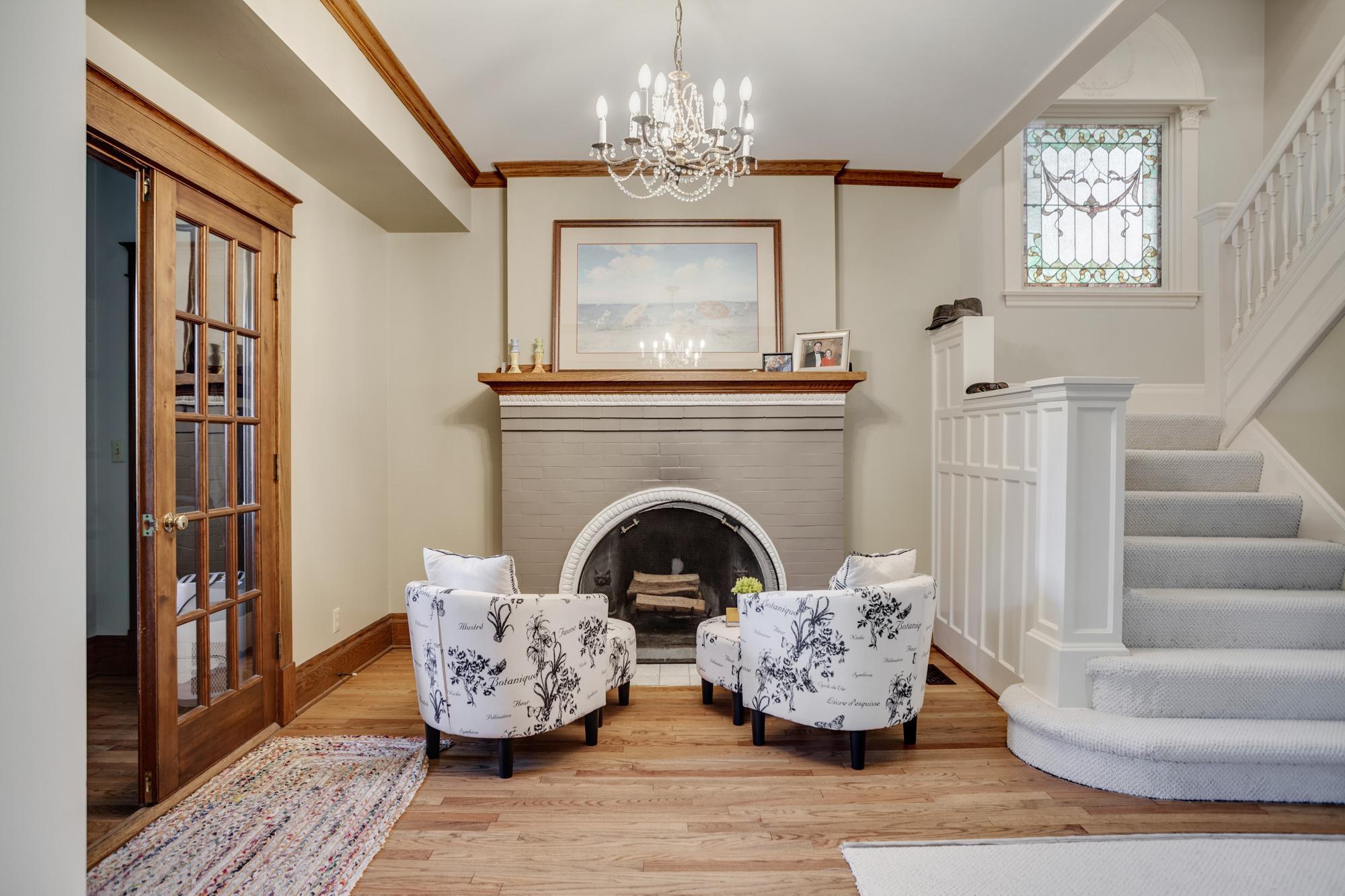 Minneapolis, Minnesota, 55408, United States, 5 Bedrooms Bedrooms, ,2 BathroomsBathrooms,Residential,For Sale,1960764