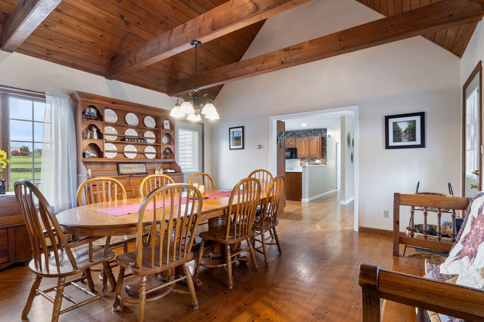 Sanford, Maine, 04083, United States, 3 Bedrooms Bedrooms, ,2 BathroomsBathrooms,Residential,For Sale,1987939