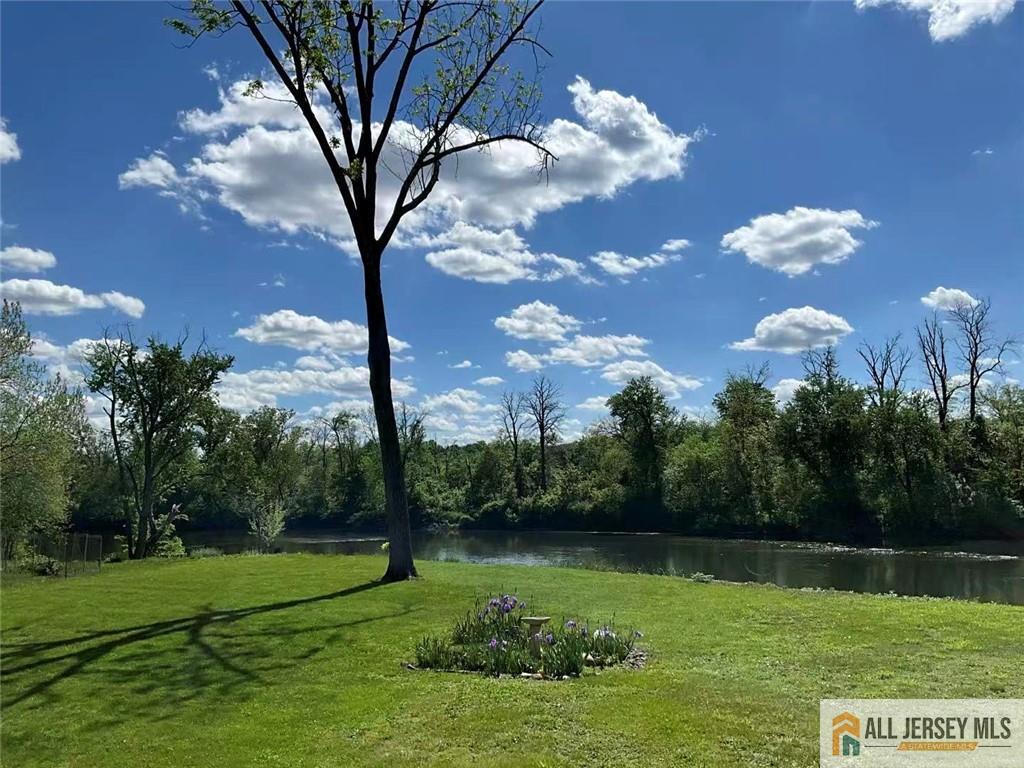 Piscataway, New Jersey, 08854, United States, 3 Bedrooms Bedrooms, ,2 BathroomsBathrooms,Residential,For Sale,1940160