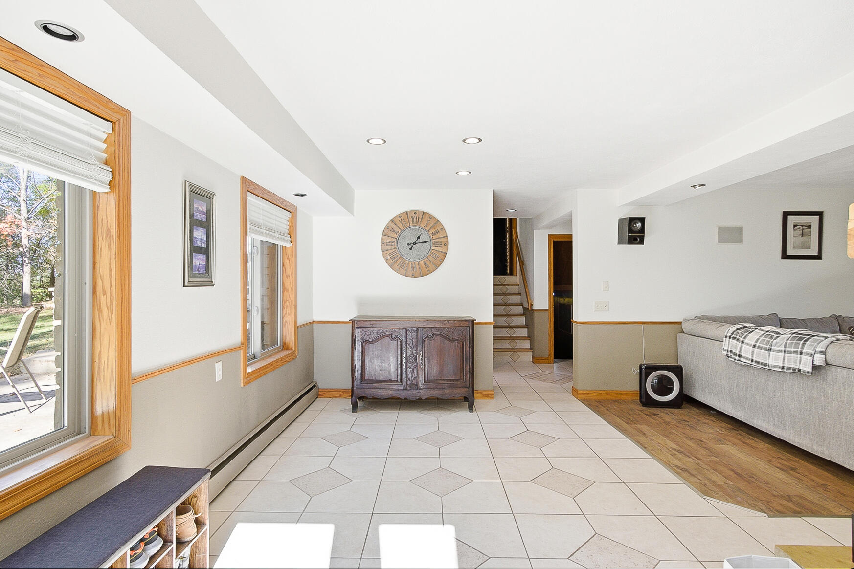 Jefferson, Wisconsin, 53549, United States, 4 Bedrooms Bedrooms, ,2 BathroomsBathrooms,Residential,For Sale,1973075